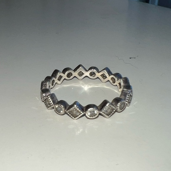 Pandora alluring brilliant princess CZ ring - Picture 2 of 6